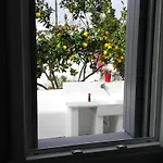 Matilda Milos - Cycladic Living *