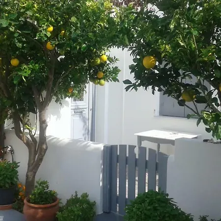 Matilda Milos - Cycladic Living * Triovasálos