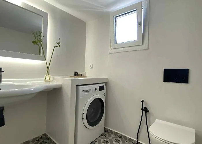 Matilda Milos - Cycladic Living Triovasálos