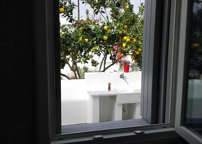 Matilda Milos - Cycladic Living *