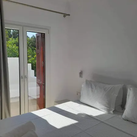 Matilda Milos - Cycladic Living Triovasálos