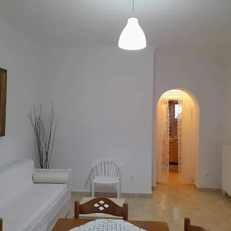 Matilda Milos - Cycladic Living *