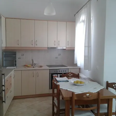 Matilda Milos - Cycladic Living *