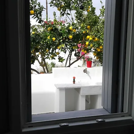 Matilda Milos - Cycladic Living *