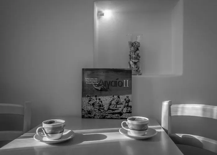 Matilda Milos - Cycladic Living Triovasálos